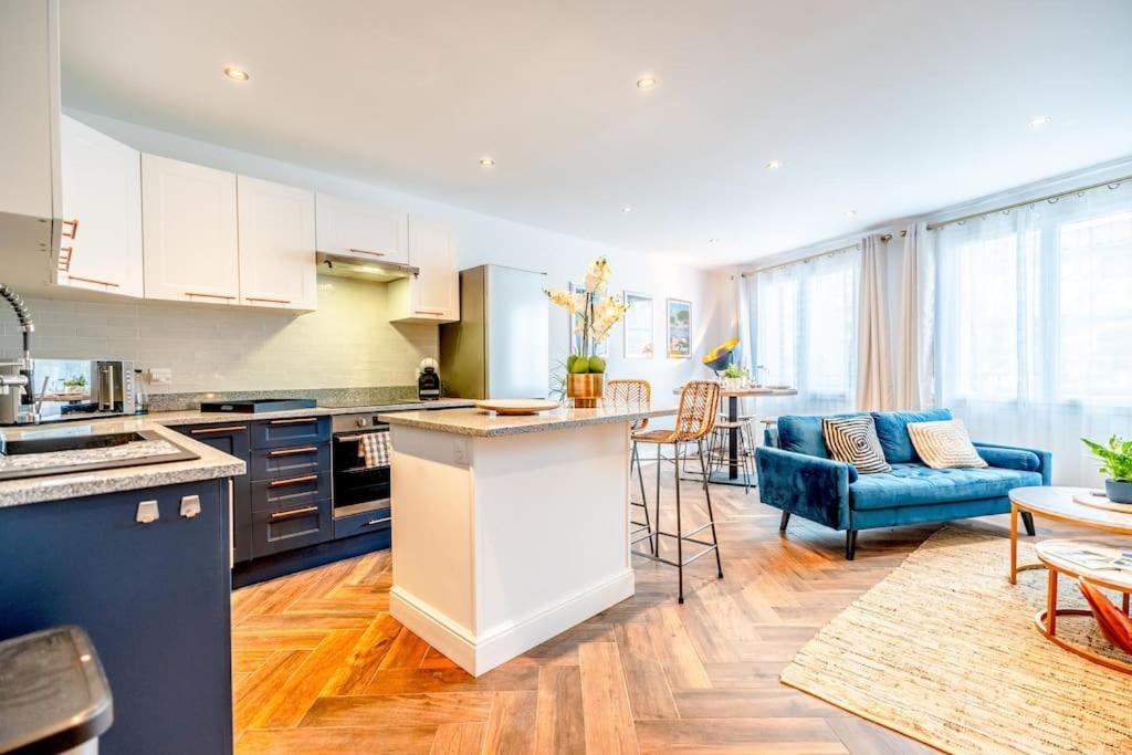 Superbe Appartement Neuf, Climatise Centre Village Le Plan-de-la-Tour Εξωτερικό φωτογραφία