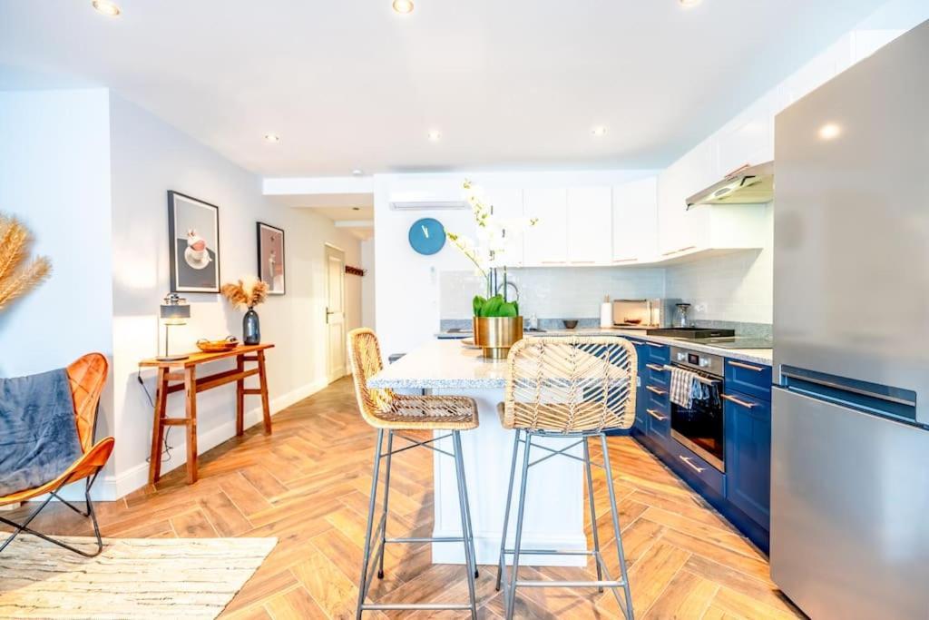 Superbe Appartement Neuf, Climatise Centre Village Le Plan-de-la-Tour Εξωτερικό φωτογραφία